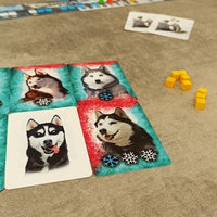 Hike! Das Karten Racing Spiel mit Huskys